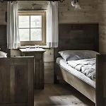 Historisches Alpenchalet Kaeth & Nanei Auf Grossschlaggut Annaberg im Lammertal
