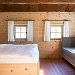 Historisches Alpenchalet Kaeth & Nanei Auf Grossschlaggut * Annaberg im Lammertal