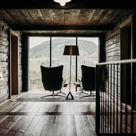 Historisches Alpenchalet Käth&nanei Auf Großschlaggut Chalet