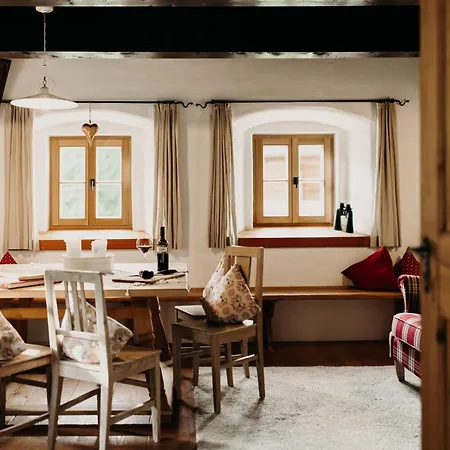 Historisches Alpenchalet Kaeth & Nanei Auf Grossschlaggut シャレー