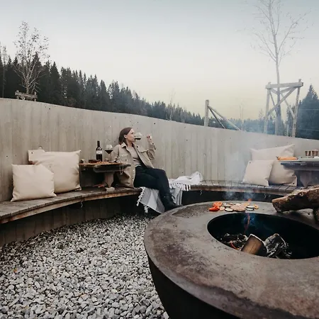 Historisches Alpenchalet Kaeth & Nanei Auf Grossschlaggut Alpstuga Annaberg im Lammertal