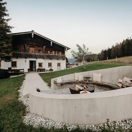 Domek alpejski Historisches Alpenchalet Kaeth & Nanei Auf Grossschlaggut Annaberg im Lammertal