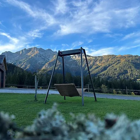 Historisches Alpenchalet Kaeth & Nanei Auf Grossschlaggut Domek alpejski