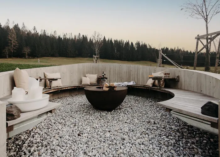 Historisches Alpenchalet Kaeth & Nanei Auf Grossschlaggut Annaberg im Lammertal