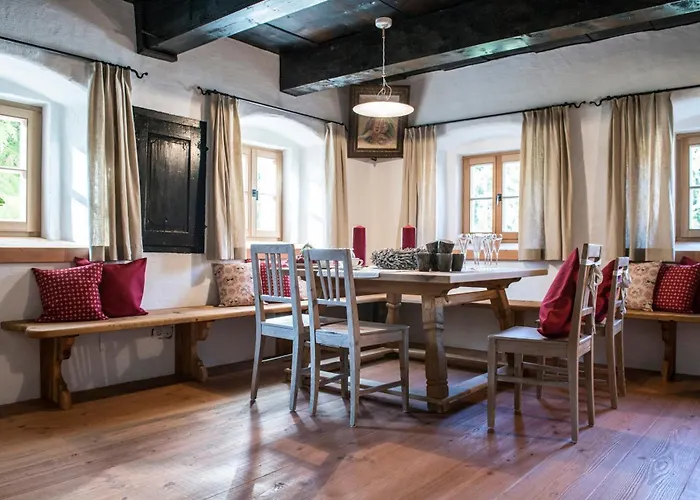 Historisches Alpenchalet Käth&nanei Auf Großschlaggut Chalet Annaberg im Lammertal
